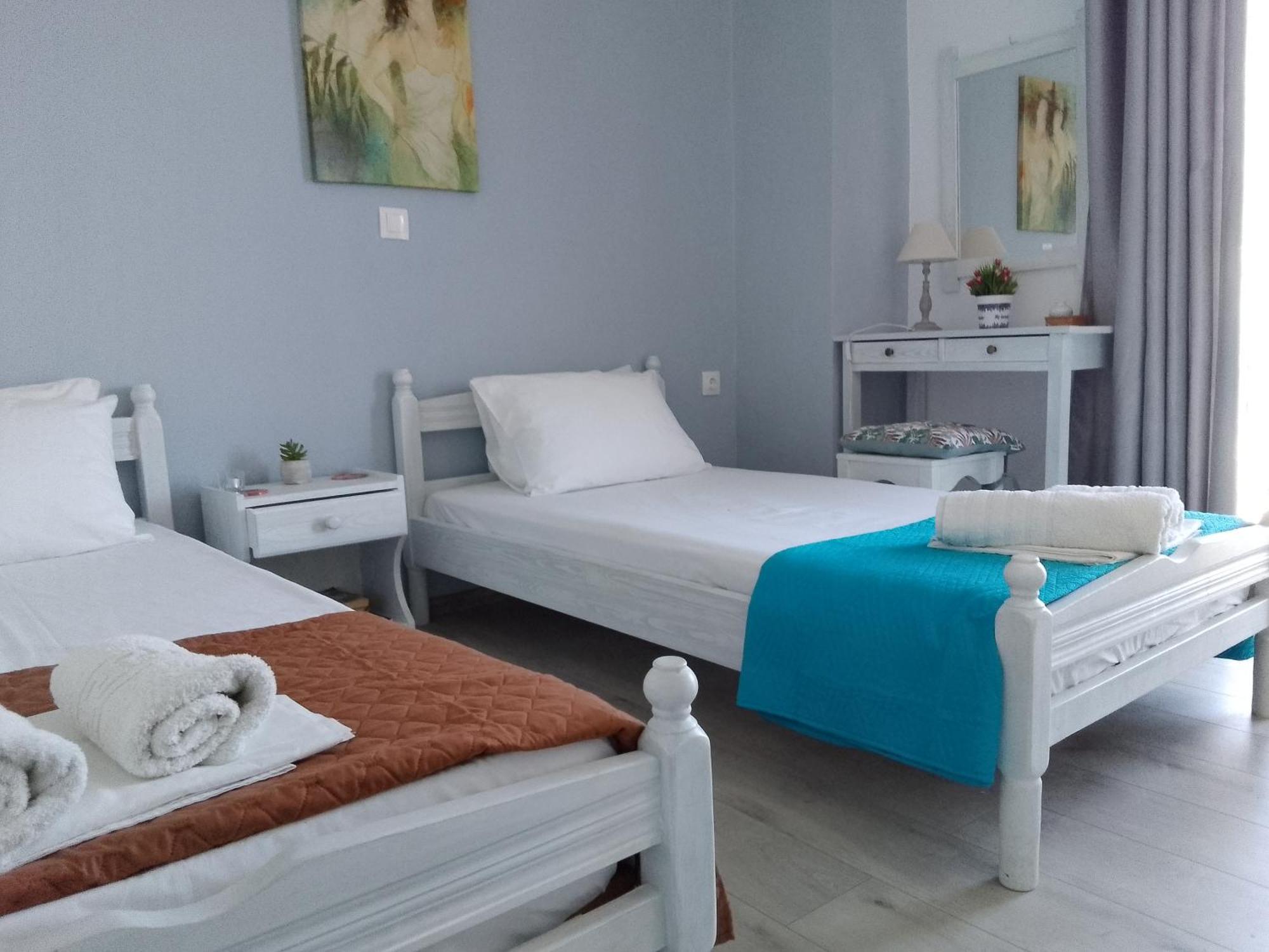 Dimitris Apartments Messongi 메손기 외부 사진