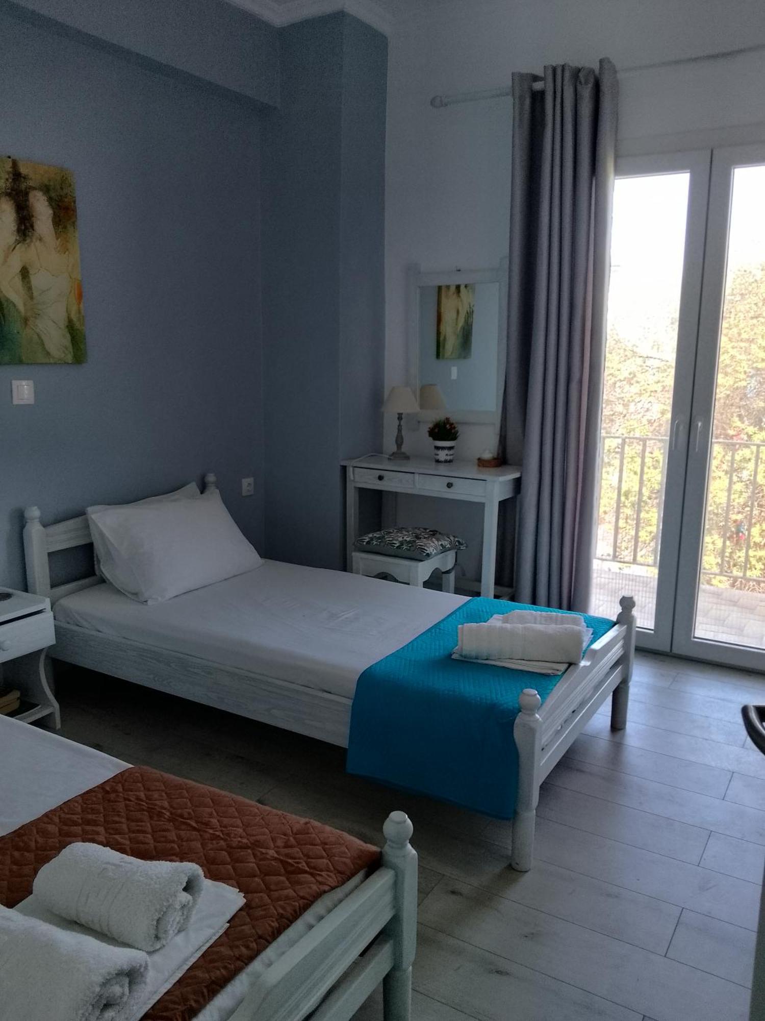 Dimitris Apartments Messongi 메손기 외부 사진